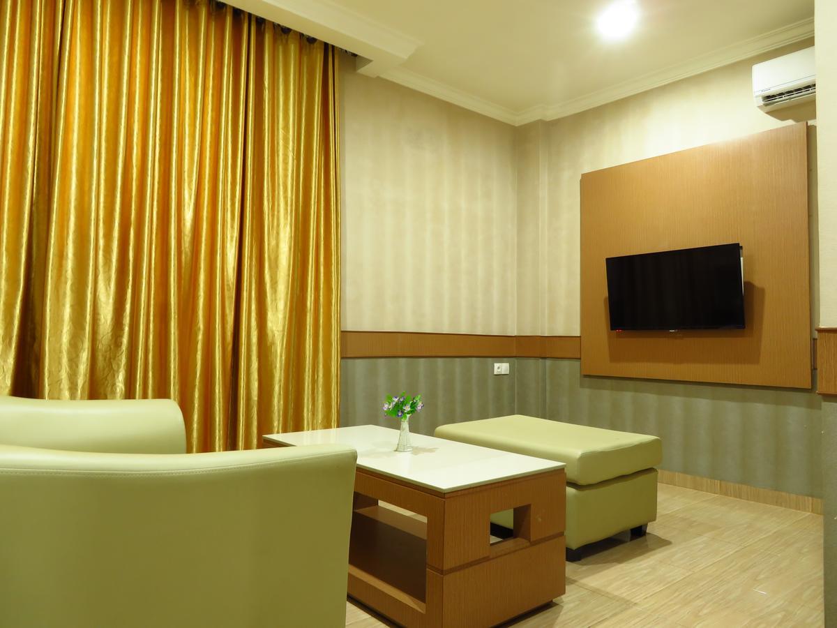 Hotel Menara Lexus Medan Exterior foto